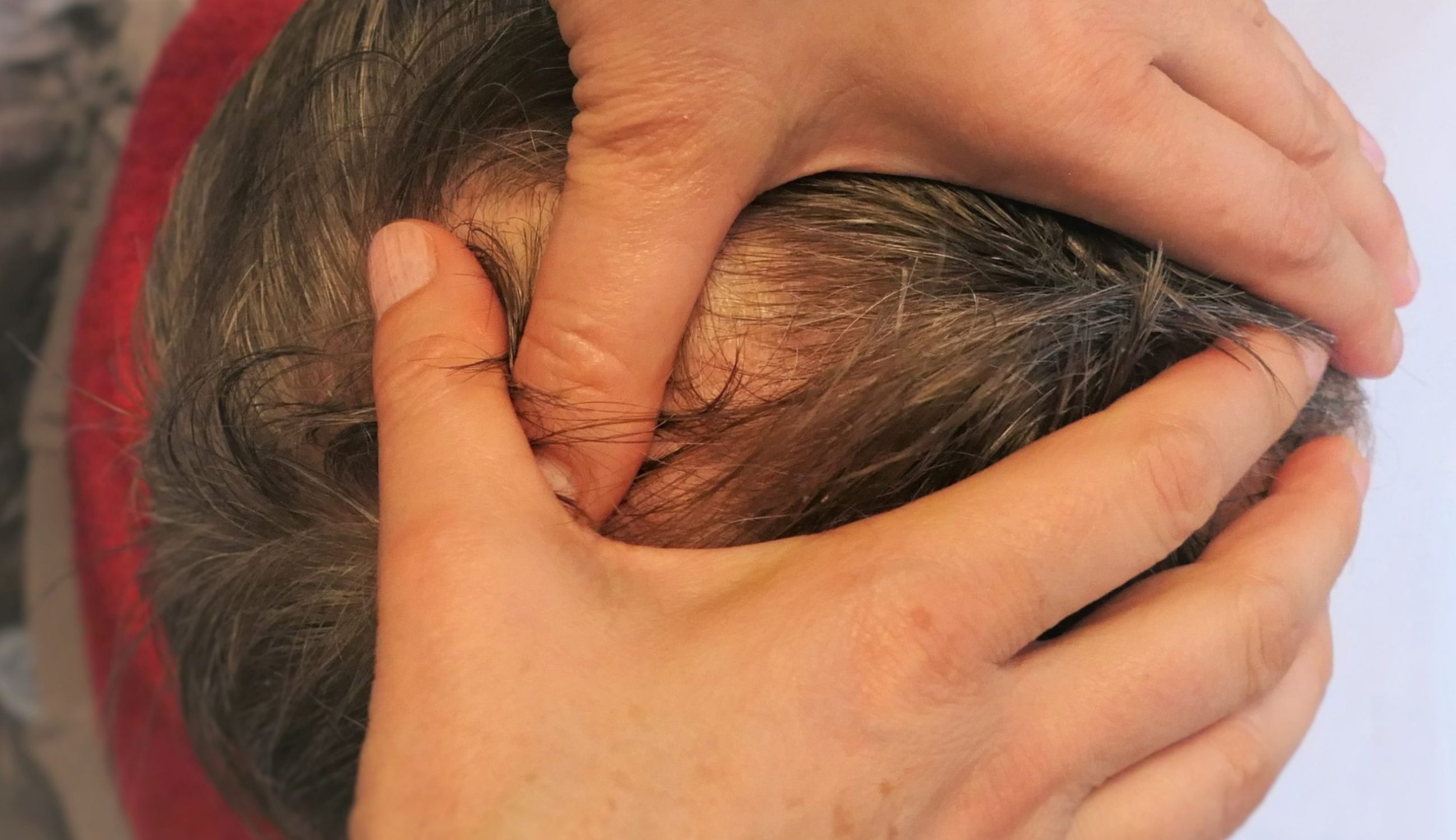 Kopfmassage von Naturcoiffeur Christina Birrer